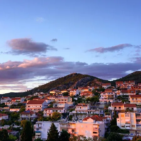 Apartments Sunny Elza Hvar Town Exterior photo