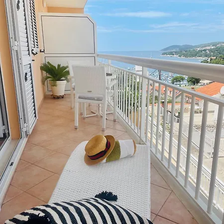 Apartments Sunny Elza Hvar Town Exterior photo