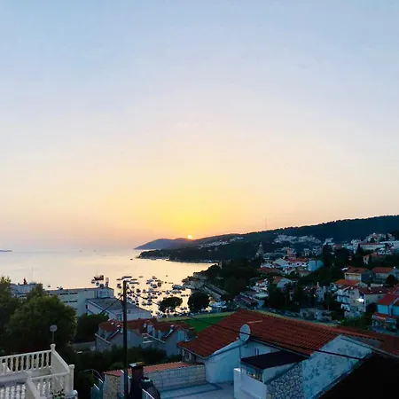 Apartments Sunny Elza Hvar Town Exterior photo