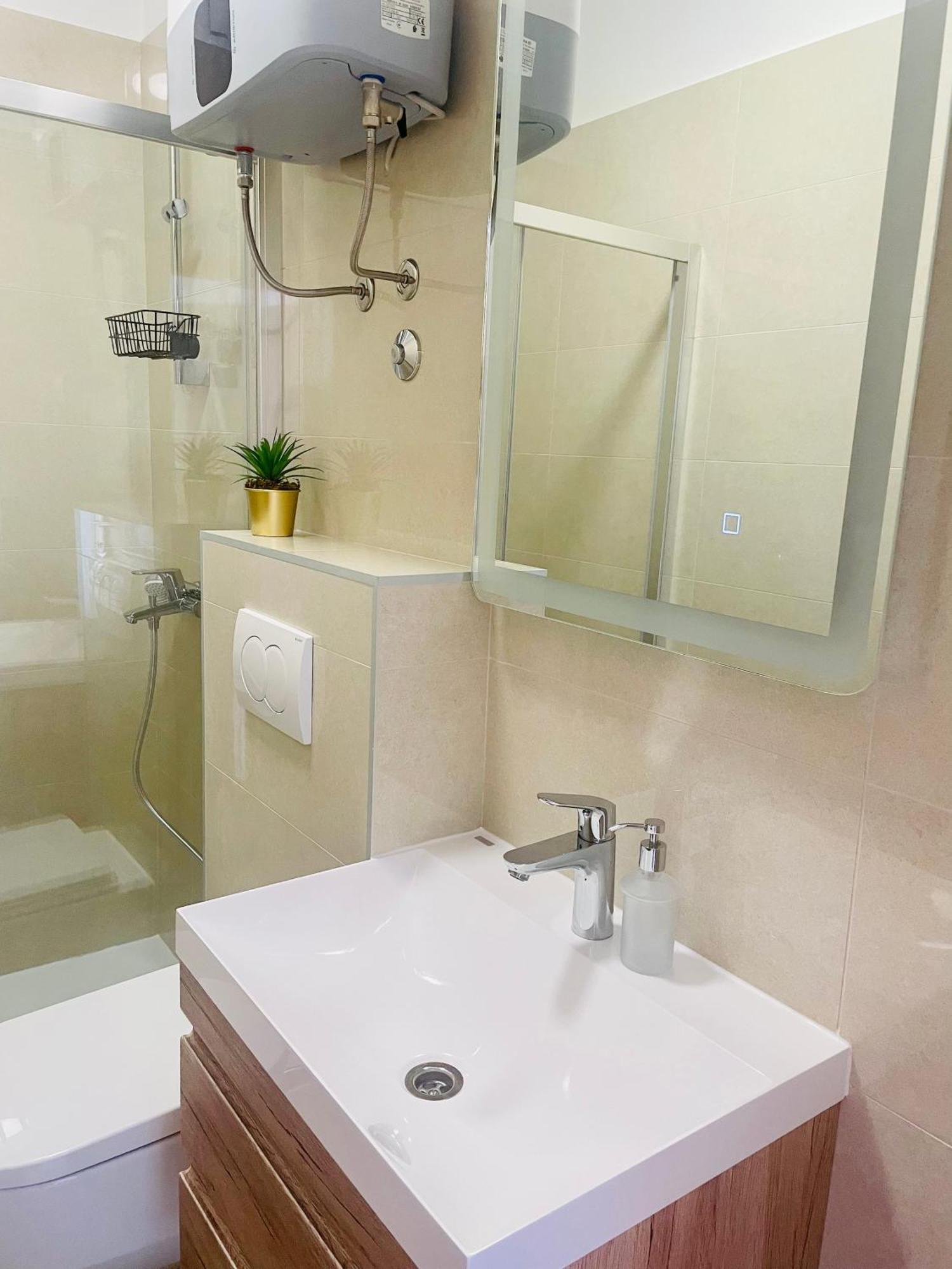 Apartment Sunny Elza Hvar Town