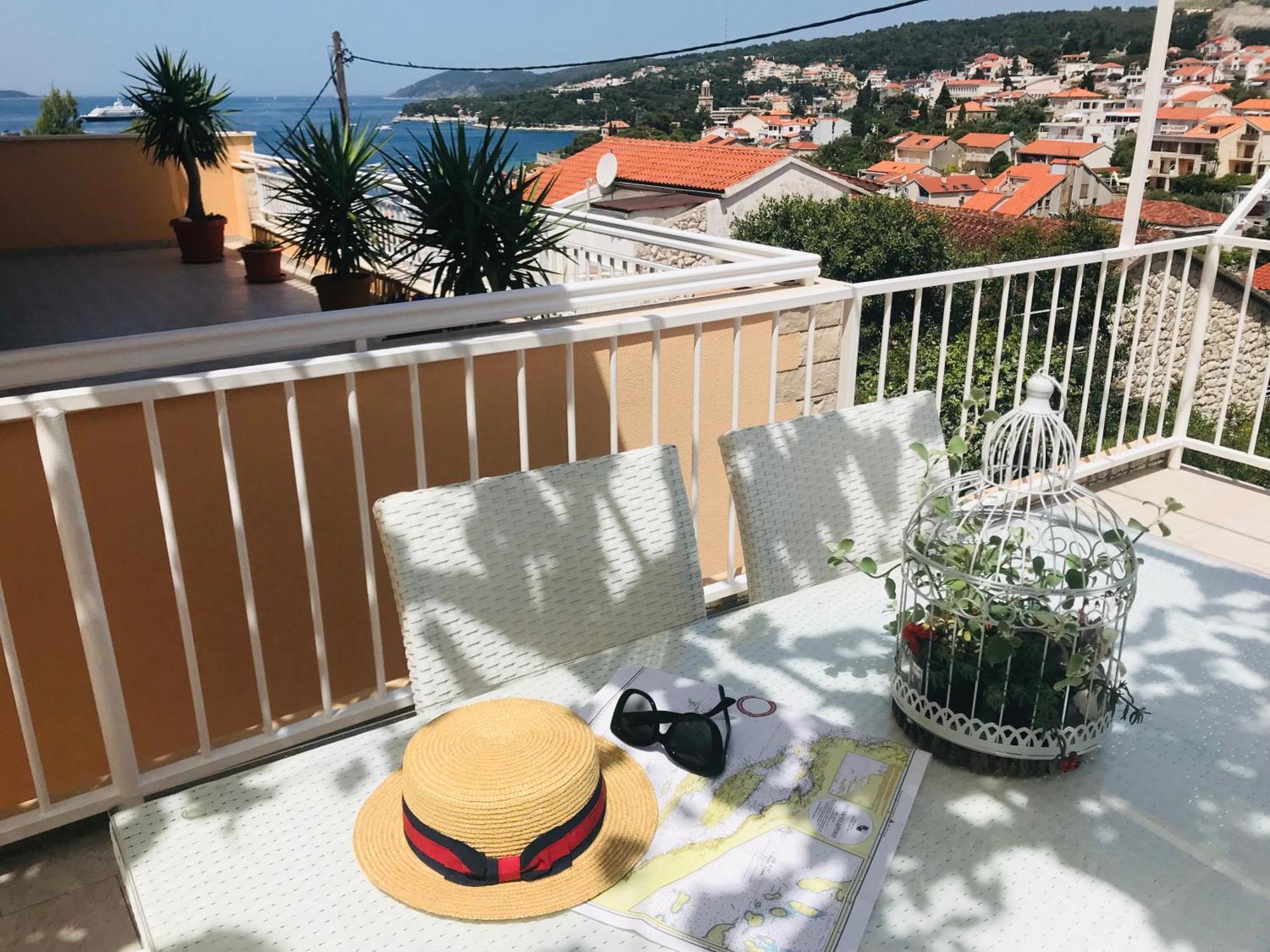 Sunny Elza Hvar Town