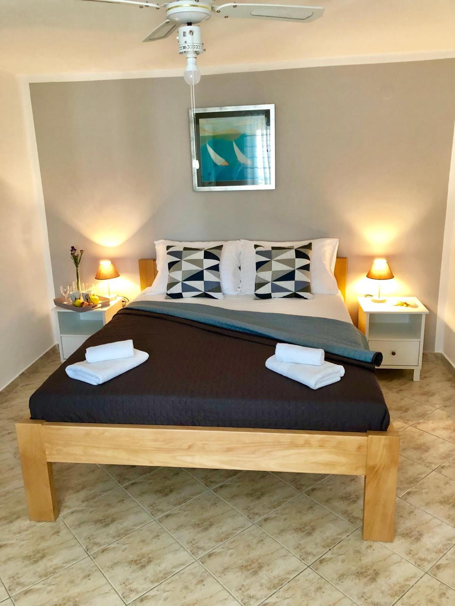Sunny Elza Apartment *